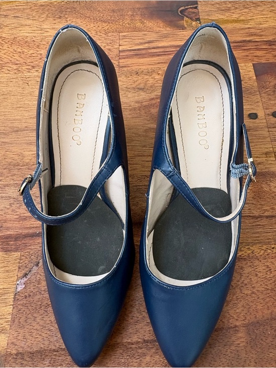 BAMBOO Shoes - Navy blue Mary Jane pump from the brand Bamboo. Size 7